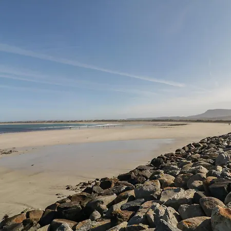 3 Cnoc Na Naomh Casa vacanze *